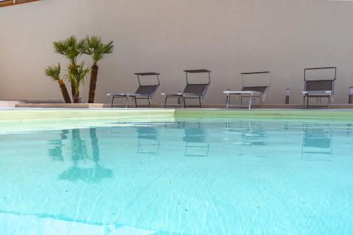 Villa Vesuvioの敷地内または近くにあるプール