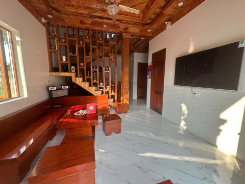 TV a/nebo společenská místnost v ubytování Biệt Thự Villa Thảo Vy