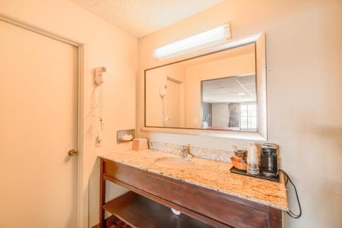 Φωτογραφία από το άλμπουμ του Lone Star Inn by OYO Vernon Texas Hwy 287 σε Vernon