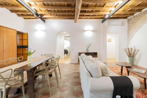 Trilussa Spacious Apartment
