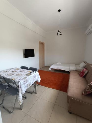 Kamenos Pyrgos Apartments 3