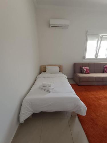 Kamenos Pyrgos Apartments 3