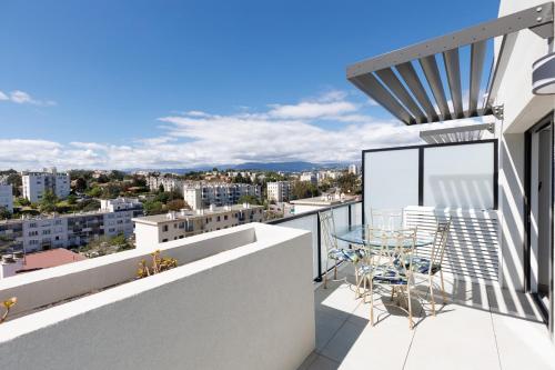 Upstays Terrace Parking 39m Apartment