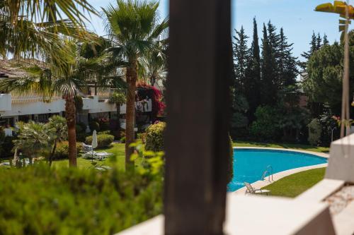 Vacation home in the best location, with terrace and pool in Marbella Center