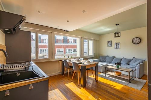 Grand T5 - 90 m2 - 4 CH - 2 SDB- Cœur de Valenciennes