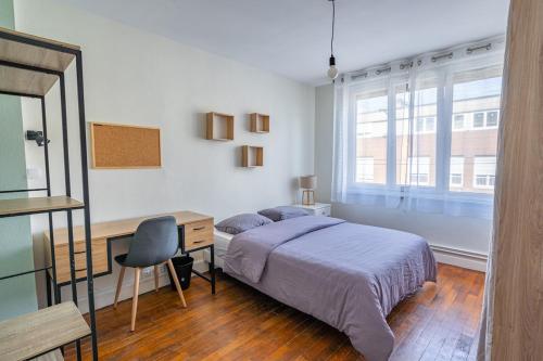 Photo de la galerie de l'établissement Grand T5 - 90 m2 - 4 CH - 2 SDB- Cœur de Valenciennes, à Valenciennes