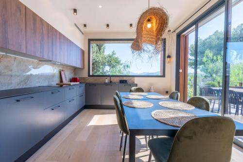 Sublime villa d'architecte, piscine et parking