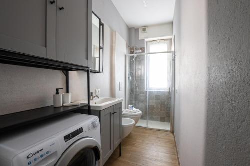 Quiet Navigli Apartment - Walk to Navigli - Tortona Design District - Salone del Mobile