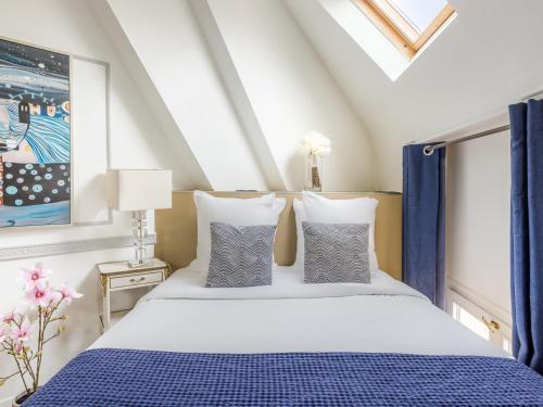 Merveil Luxury Suite Royale II - Saint Honore view