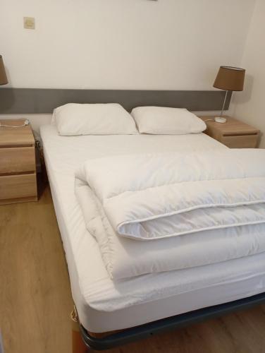 Photo de la galerie de l'établissement A tribord, T2 Hourtin Port, à Hourtin