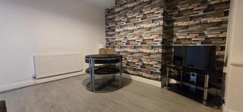 Et tv og/eller underholdning på City centre 4 bed 8 guest house