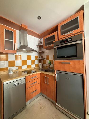 Η κουζίνα ή μικρή κουζίνα στο Luxury Suite Silleria