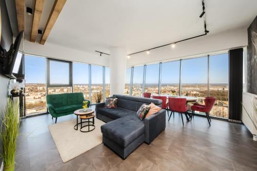 ANS Hanza Tower Apartment - 22nd floor with city view, swimming pool, sauna, jacuzzi, viewing terrace