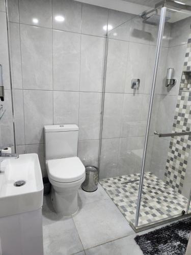 Bilik mandi di Cosy Nook