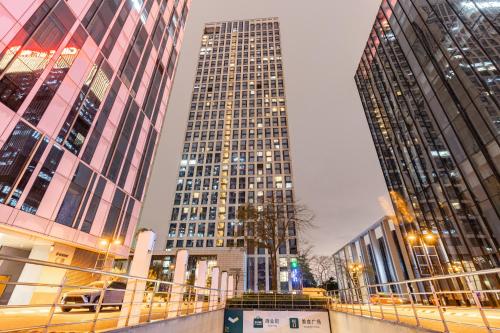 Guangzhou Xing Yi International Apartment - Poly World Branch