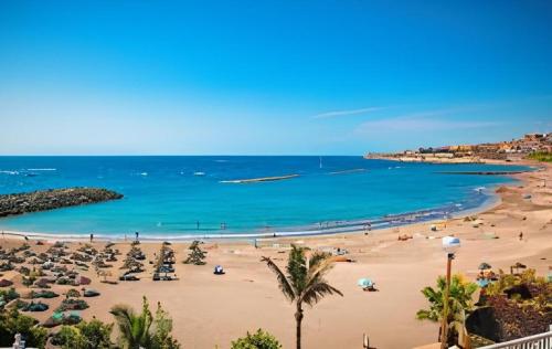 Las Americas Apartment with Ocean View