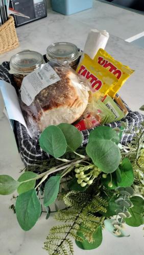 Mad i feriehuset eller i nærheden