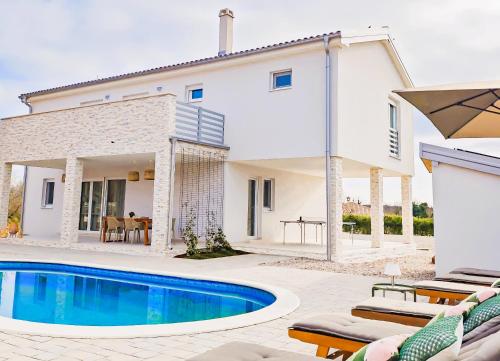 Villa David - Pet friendly - New villa for 9 person