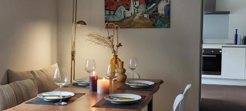 Кухня или мини-кухня в Ferienhaus mit Baukulturpreis in der Südeifel - Ferienhaus TRÄNK
