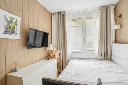 Place Victor Hugo - Mesnil 1bdr by B'Your Home