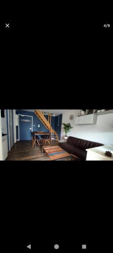 Photo de la galerie de l'établissement DUPLEX - 2 chambres - 100m de la plage, à l'Île-Tudy