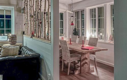 Ruang duduk di Gorgeous Home In Malmbäck