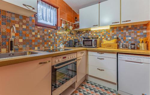 Cozy Apartment In Medulin With Wifi