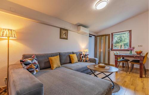 Cozy Apartment In Medulin With Wifi