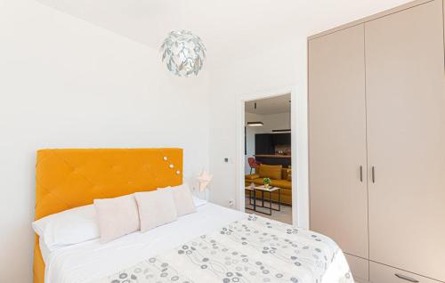 Postel nebo postele na pokoji v ubytování Murter - Jezera Luxury Apartments