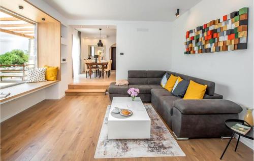 Un lugar para sentarse en Stunning Home In Labin