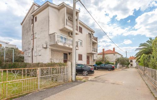 Lovely Apartment In Biograd Na Moru With Wifi