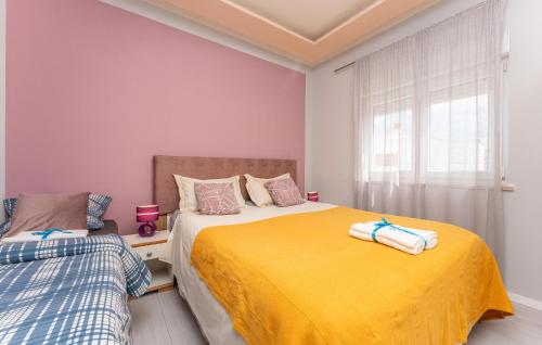 Lovely Apartment In Biograd Na Moru With Wifi