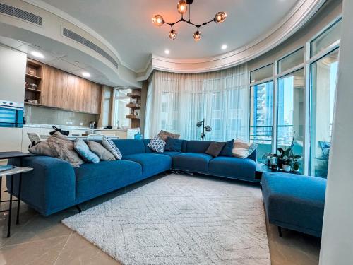 DreamShoma-Sea View 2BR Pool Gym