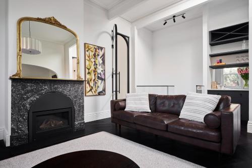 Posezení v ubytování Belgravia - Luxurious Bendigo Escape
