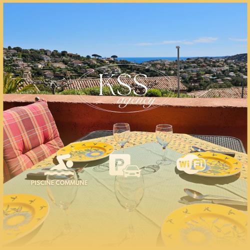 Mazet vue mer - parking - wifi - clim - piscine