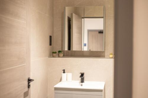 Ένα μπάνιο στο Elegant 1 Bedroom Flat in London