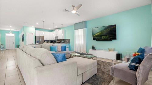 Upstay - ChampionsGate Villa with Pool photo 20