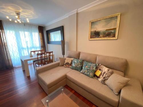 Apartamento zona centro con garaje y piscina para 4 personas