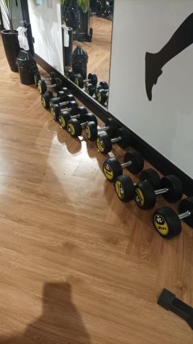 Fitness centrum a/nebo fitness zařízení v ubytování Casa com vista Surreal