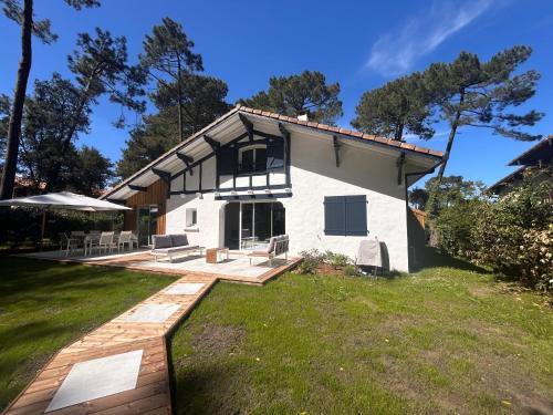 Magnifique Villa proche Golf & Centre d' Hossegor avec Jacuzzi