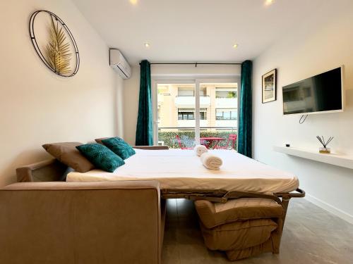 Le Versailles SCLS - Wifi, Clim, Rue d'Antibes
