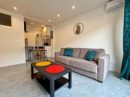 Le Versailles SCLS - Wifi, Clim, Rue d'Antibes
