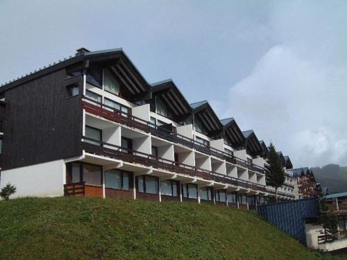 Photo de la galerie de l'établissement Studio cosy avec balcon sud, 2 étoiles, 3-4 pers, TV, lave-vaisselle, lave-linge - FR-1-293-132, à Hauteluce