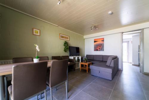 Μια τηλεόραση ή/και κέντρο ψυχαγωγίας στο Acacia 8 Hengelhoef