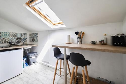 Photo de la galerie de l'établissement Le Petit Brossolette - T1 - 500m2 gare centre, à Reims