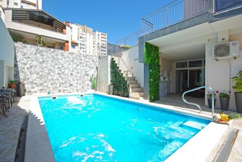 Villa Naomi