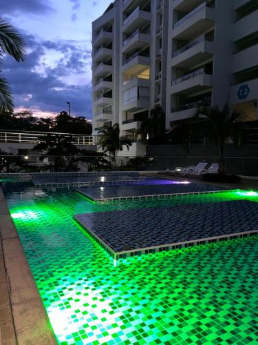 Bazén v ubytování Hermoso Apartasol San Jeronimo nebo v jeho okolí