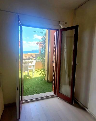 Landskap semula jadi dekat dengan apartmen