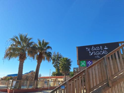 Photo de la galerie de l'établissement mobil home confort 3 chambre, au Barcarès