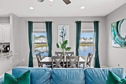 NEW 3BRs - Renovated - Waterfront - Game Room - 8mins to Beach photo 14